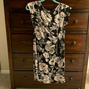A Pea in the Pod black and white floral dress